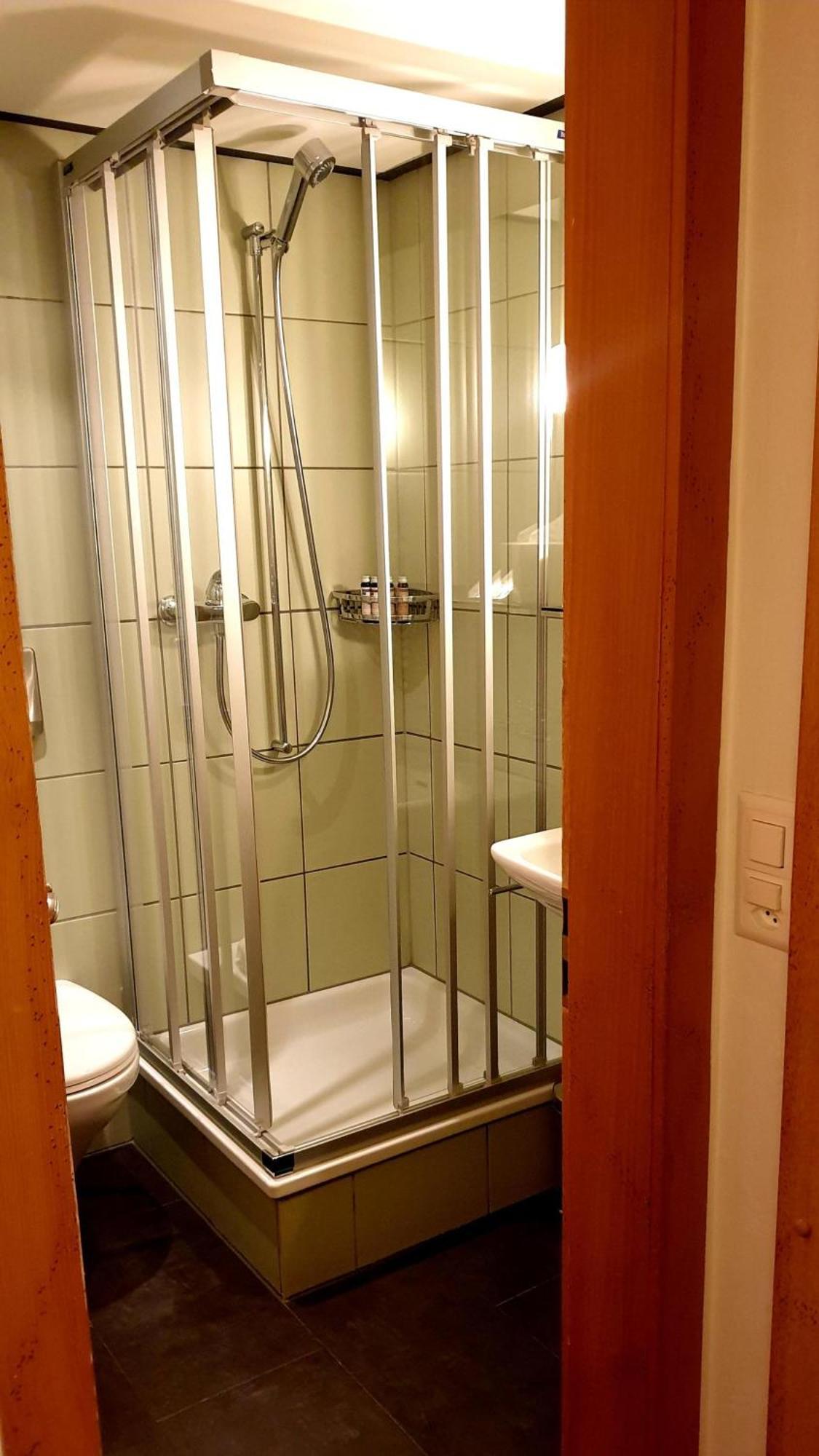 Hotel Schoenegg Wengen Habitación foto